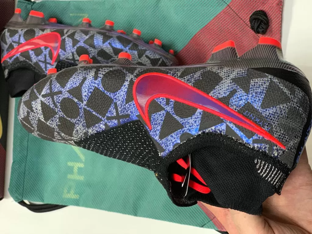 Бутсы профессиональные лимитированные Nike Phantom VSN Elite EA Sports Limited Edition FG